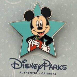 Disney Parks Pin - Mickey Mouse with Teal Star